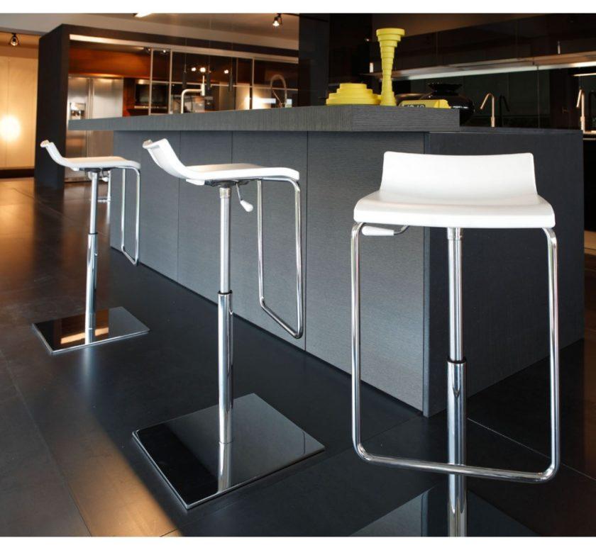 Micro-X σκαμπό bar9