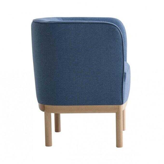 Small Place ξύλινη πολυθρόνα