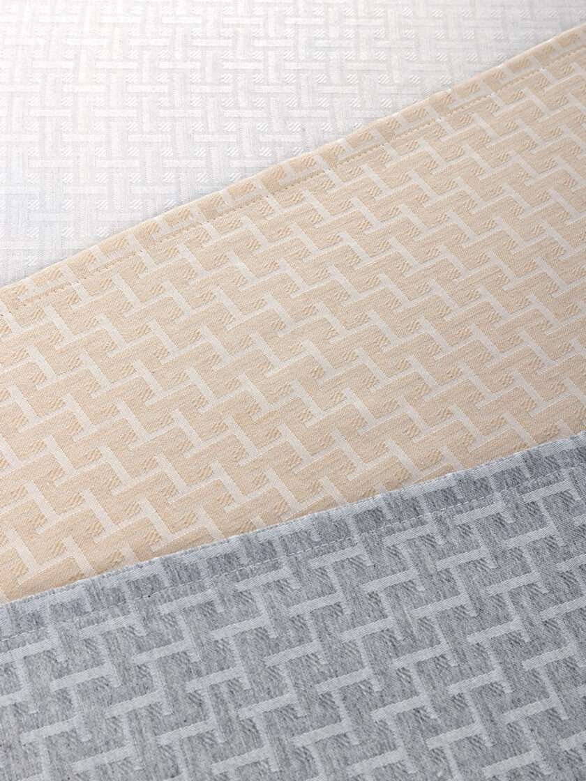 Τραπεζομάντηλο Αλεκιαστο Formal Dinner 175x260 MILLY GREY