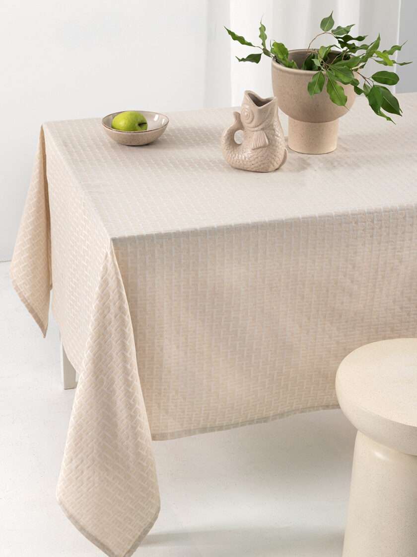 Τραπεζομάντηλο Αλεκιαστο Formal Dinner 175x260 MILLY BEIGE