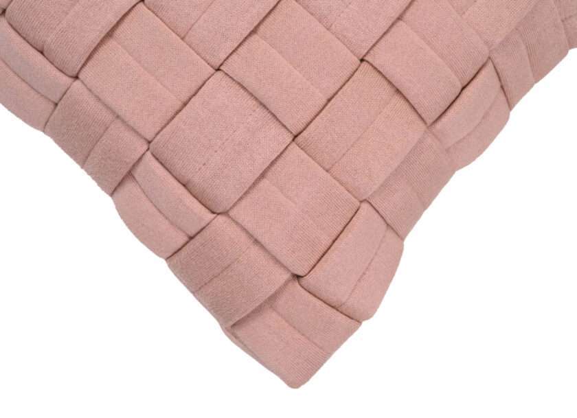 Clusp (Blush) Cushion with polyfiller-5