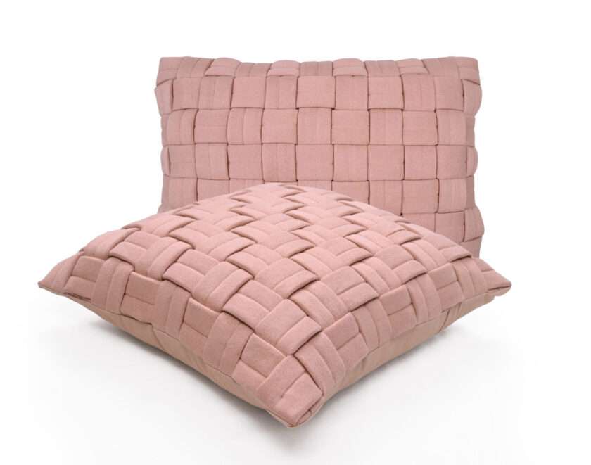 Clusp (Blush) Cushion with polyfiller-1