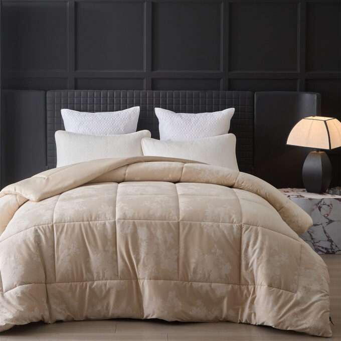 Cordelia (Cream) Comforter-1