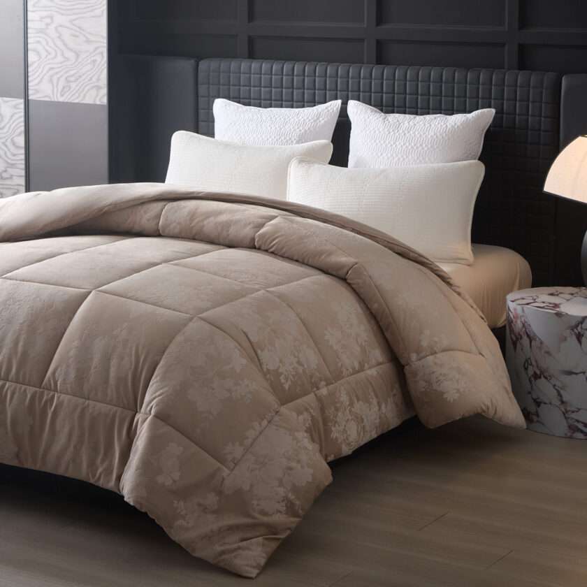 Cordelia (Taupe) Comforter-5