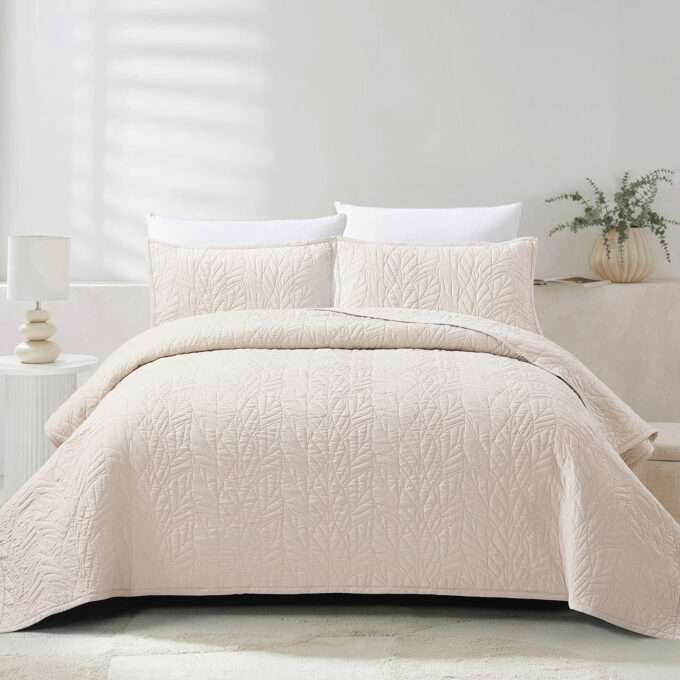 Fiona (Beige) Bedspread-1