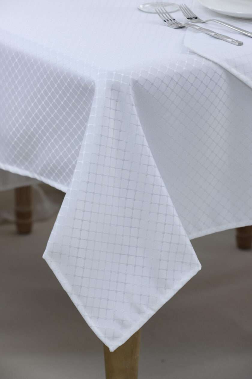 Puzzle (Ivory) Tablecloth-3