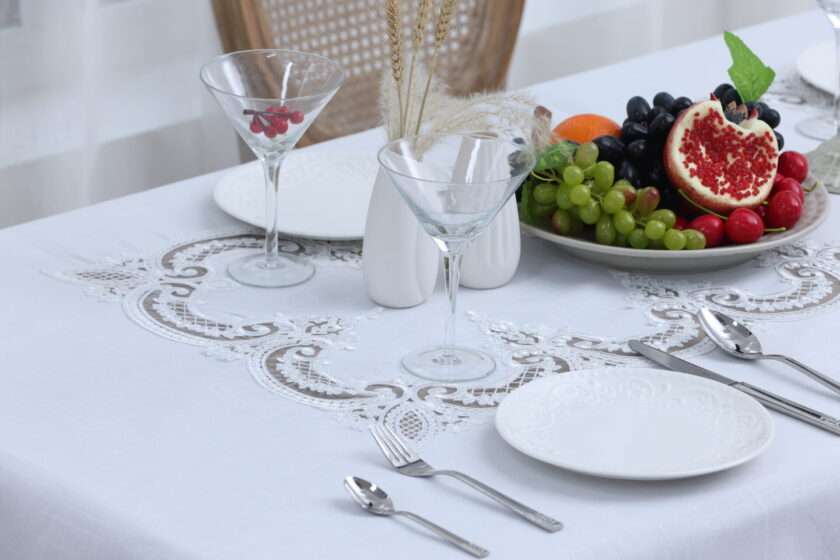 PLS-7B027 (White) Tablecloth-4