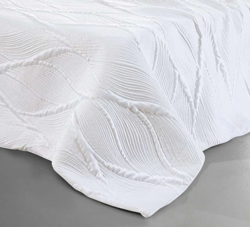 Lily (White) Bedspead-3