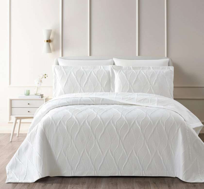 Lily (White) Bedspead-2
