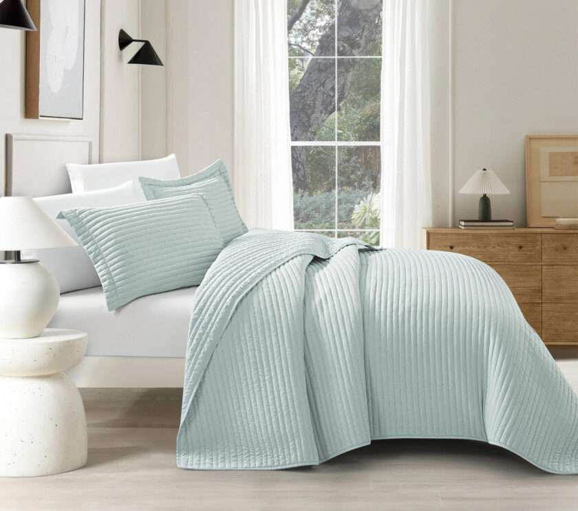 Mabelle (Aqua) Bedspread-1