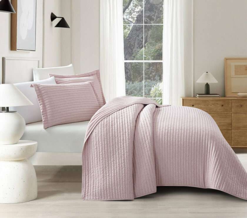 Mabelle (Dusty Rose) Bedspread-1