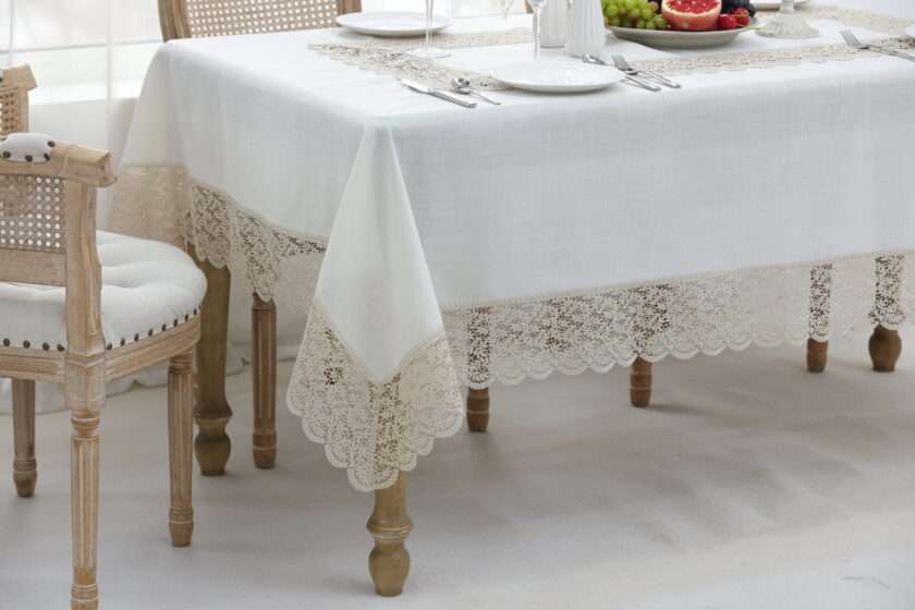 QZ1600053 (Cappuccino) Tablecloth-1