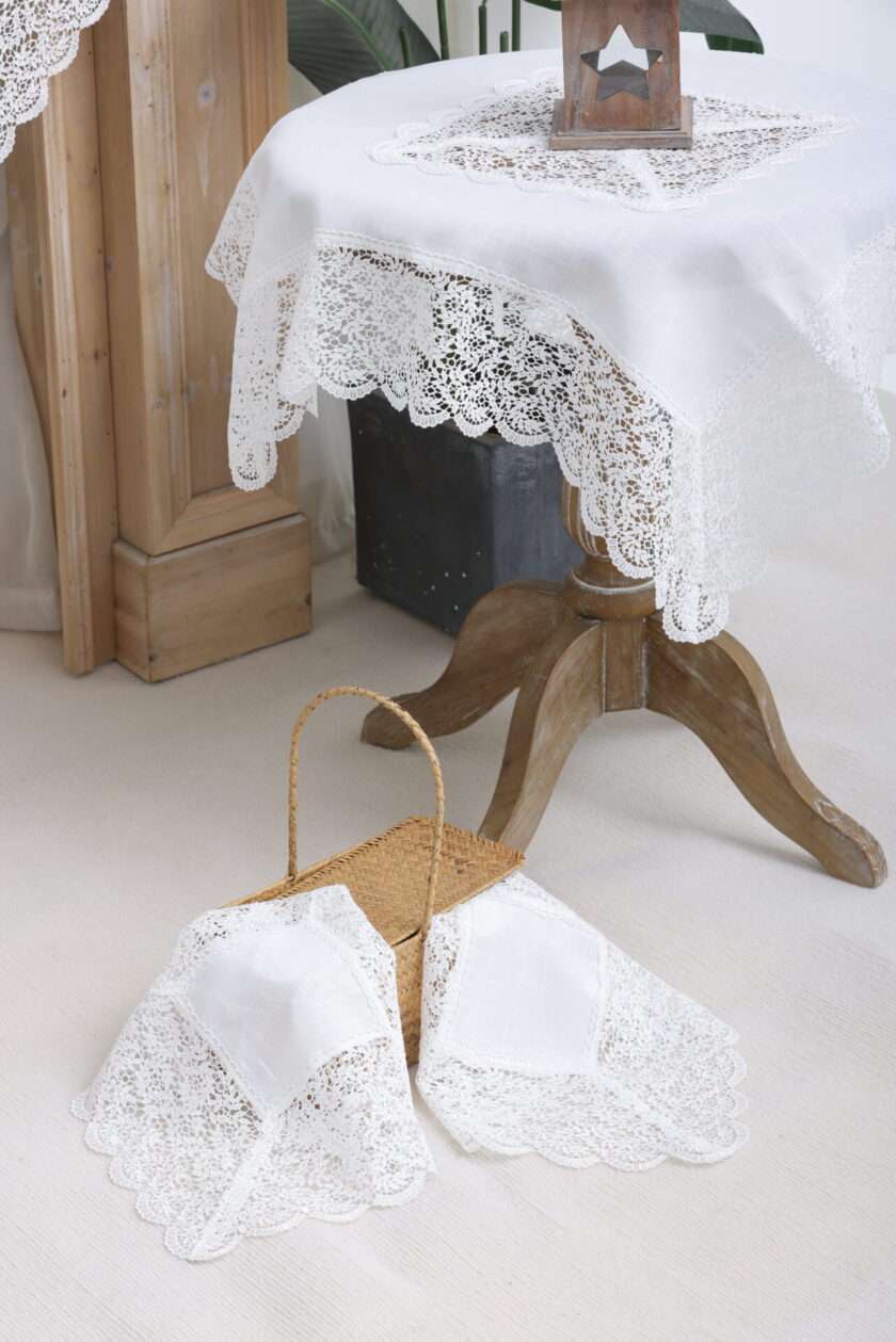 QZ1600053 (White) Table linen-4