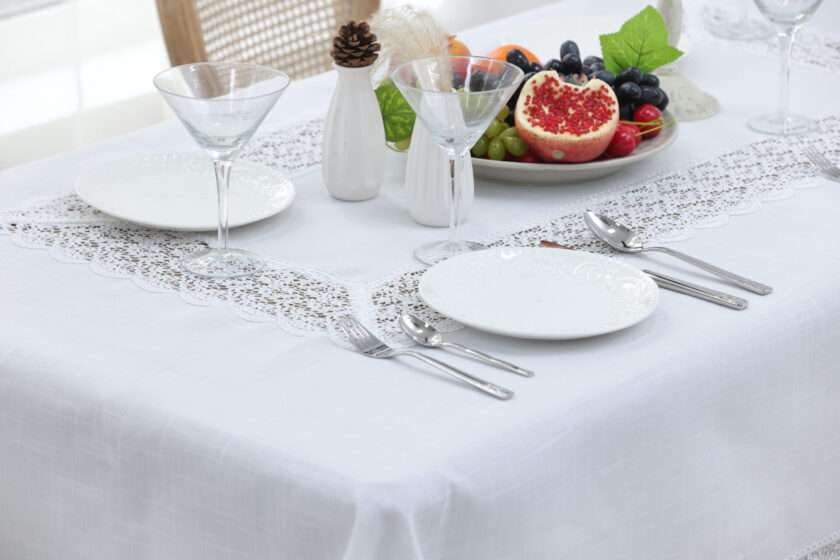 QZ1600053 (White) Tablecloth-2
