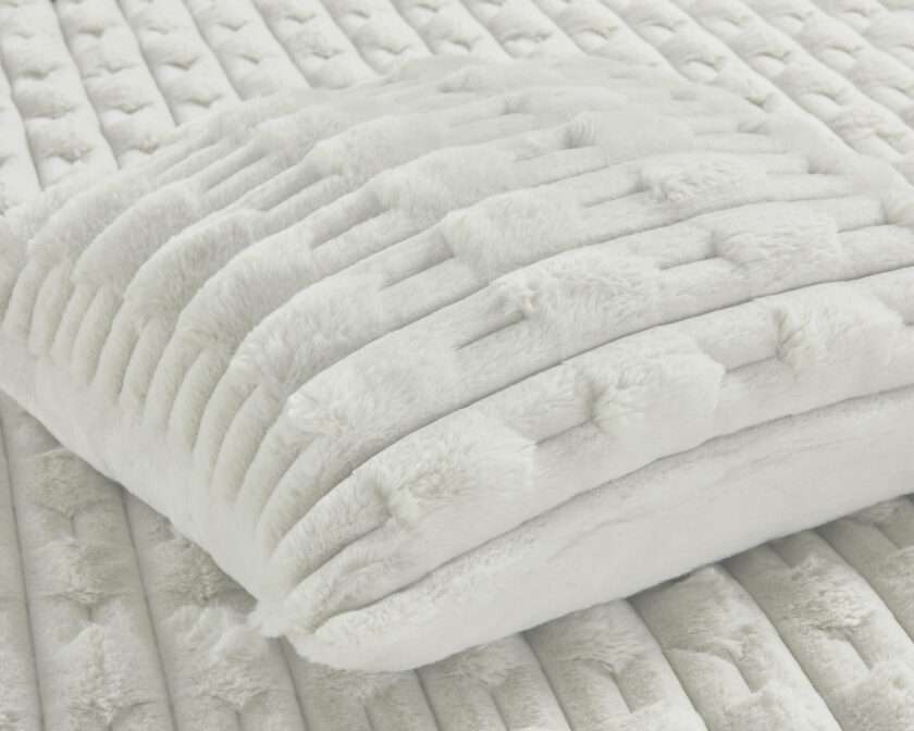 Boggi (White) 45x45 Cushion with polyfiller-1