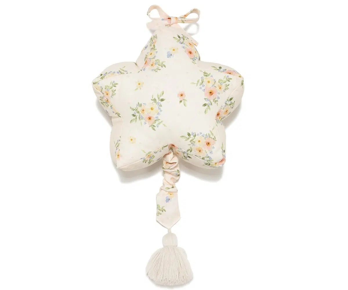 Mousiko-Paixnidi-Kounias-EnglishGarden