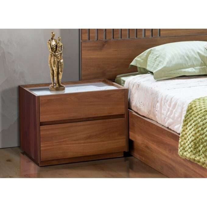 Castello κομοδίνο1